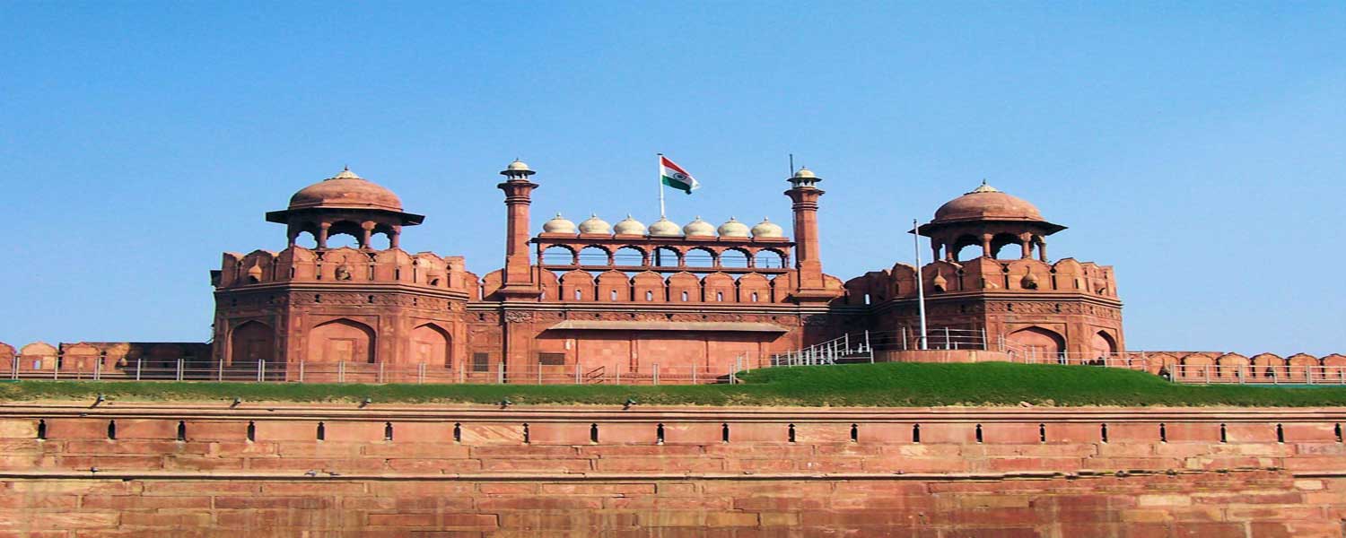 Red-Fort-Delhi-sightseeing-incredibleindiabycar